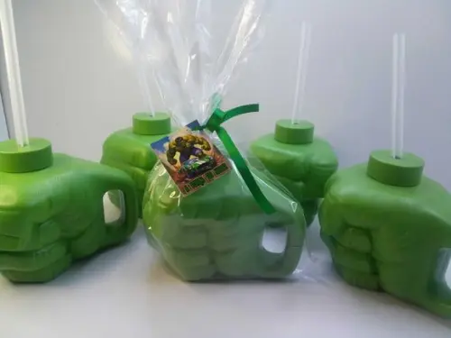 Copo Super Mão Hulk 450 ml com Tampa e Canudo 12 x 11cm