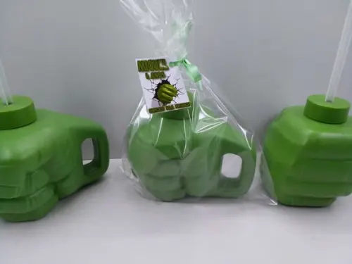 Copo Super Mão Hulk 450 ml com Tampa e Canudo 12 x 11cm