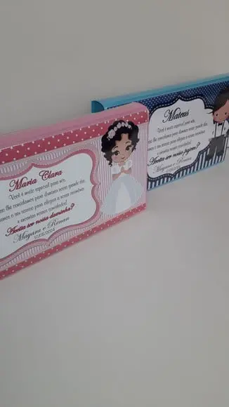 Estojo de Colorir com 4 Desenhos Kit com 46 Peças Dama e Paj