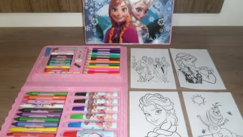 Estojo de Pintura com 48 Peças Desenhos Tema Frozen