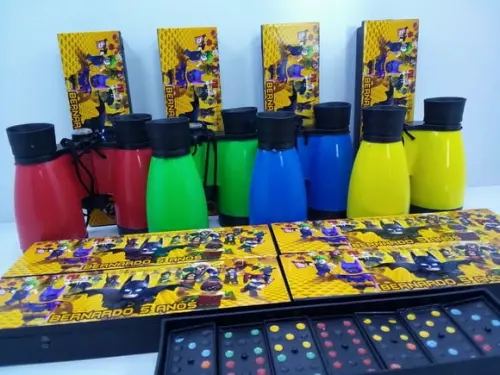 Kit Binoculo + Dominó Tema Batman Lego