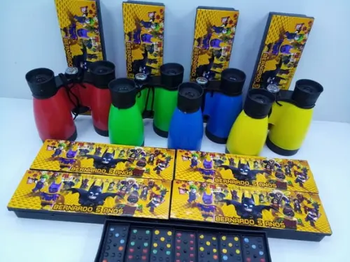Kit Binoculo + Dominó Tema Batman Lego