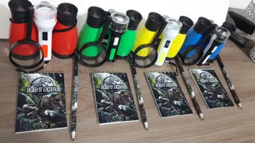 Kit Binoculo + Lanterna + Lupa + Bloquinho + Mini Lápis