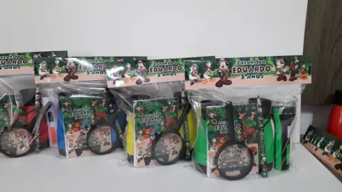 Kit Binoculo + Lanterna + Lupa + Bloquinho + Mini Lápis