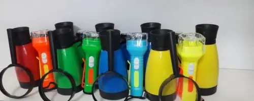 Kit Binoculo + Lanterna + Lupa + Mini Cubo + Apito