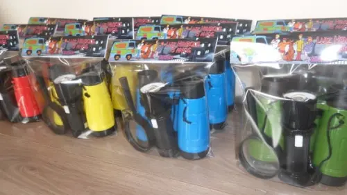 Kit Binoculo + Lanterna + Lupa Tema Scooby Doo