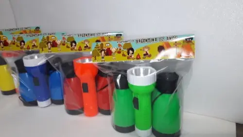 Kit Binoculo e Lanterna Tema Acampamento Menina