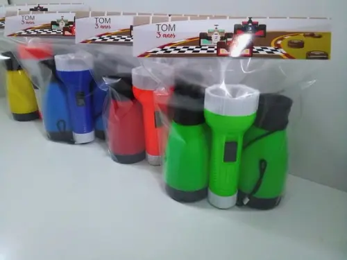 Kit Binoculo e Lanterna Tema Corrida Formula 1