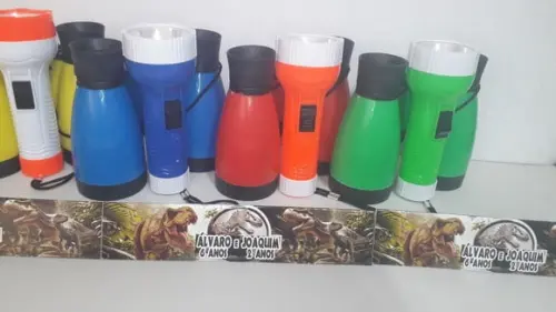 Kit Binoculo e Lanterna Tema Dinossauro