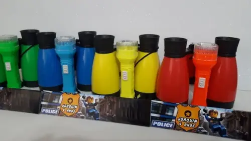 Kit Binoculo e Lanterna Tema Lego Policial