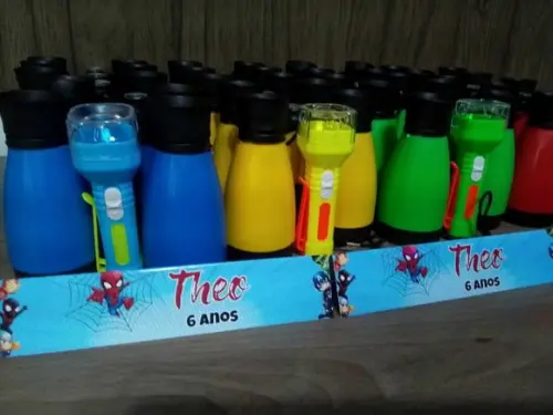 Kit Binoculo e Lanterna Tema Vingadores