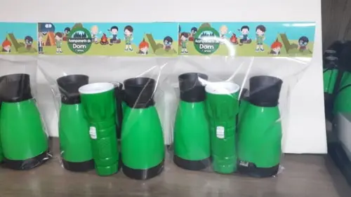 Kit Binoculo Zoom 4 Vezes e Lanterna Acampamento