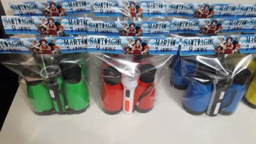Kit Binoculo Zoom 4 Vezes e Lanterna One Piece