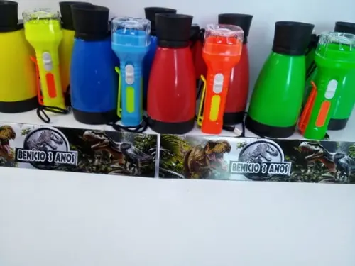 Kit Binóculo Zoom 4 Vezes e Lanterna Tema Dinossauro