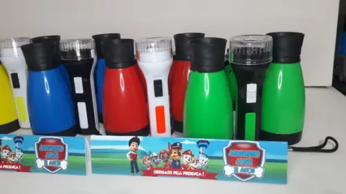 Kit Binoculo Zoom 4 Vezes e Lanterna Tema Patrulha Canina
