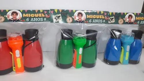 Kit Binoculo Zoom 4 Vezes e Lanterna Tema Paleontólogo