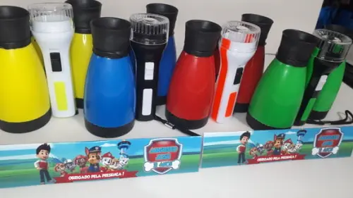 Kit Binoculo Zoom 4 Vezes e Lanterna Tema Patrulha Canina