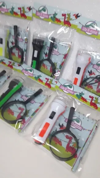 Kit Bloquinho + Mini Lápis + Lanterna + Lupa Dinossauro Baby