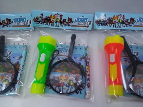 Kit Bloquinho + Mini Lápis + Lanterna + Lupa Mistérios