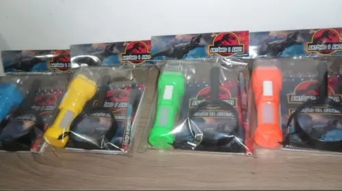 Kit Bloquinho + Mini Lápis + Lanterna + Lupa Tema Dinossauro