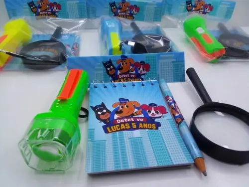 Kit Bloquinho + Mini Lápis + Lanterna Tema Detetive Labrador