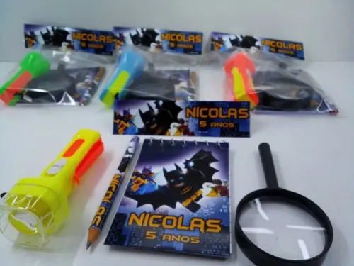 Kit Bloquinho + Mini Lápis + Lanterna+lupa Batman Lego