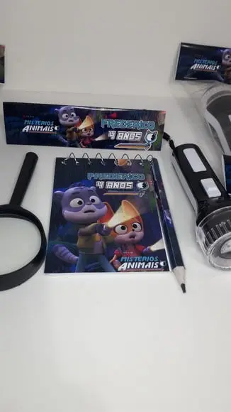 Kit Bloquinho + Mini Lápis+lanterna+lupa Misterios Animais