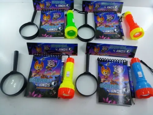 Kit Bloquinho + Mini Lápis+lanterna+lupa Misterios Animais
