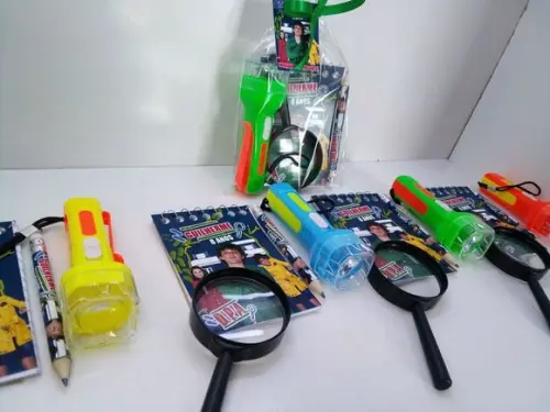 Kit Bloquinho +mini Lápis+lanterna+ Lupa Tema Dpa