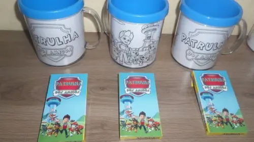 Kit Caneca com Desenho + Giz de Cera Tema Patrulha Canina