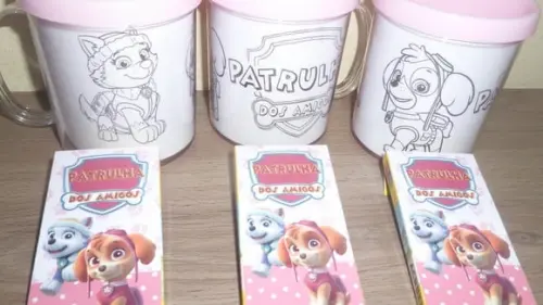 Kit Caneca com Desenho + Giz de Cera Tema Patrulha Canina