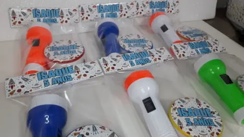 Kit Copo Retratil + Mini Lanterna Astronauta