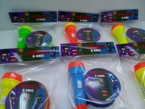 Kit Copo Retratil + Mini Lanterna Brawl Stars