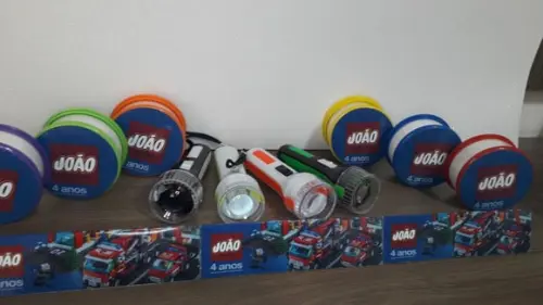 Kit Copo Retratil + Mini Lanterna Lego