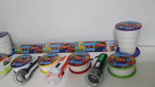 Kit Copo Retratil + Mini Lanterna Lego Thomas e Seus Amigos