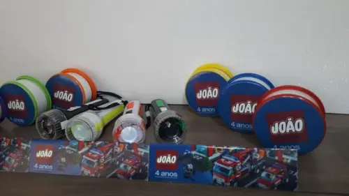 Kit Copo Retratil + Mini Lanterna Lego