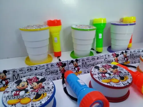 Kit Copo Retratil + Mini Lanterna Minnie e Mickey