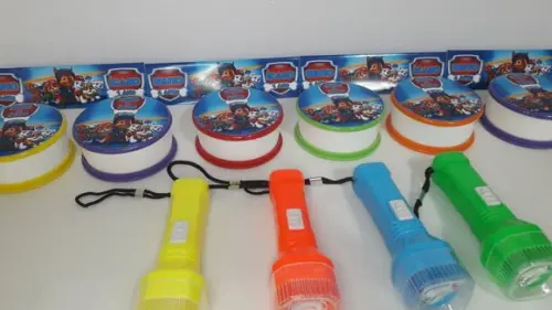 Kit Copo Retratil + Mini Lanterna Patrulha Canina