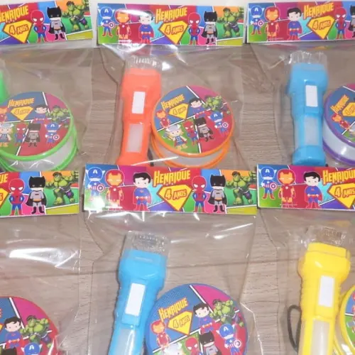 Kit Copo Retratil + Mini Lanterna Personalizado Vingadores