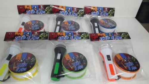 Kit Copo Retratil + Mini Lanterna Personalizado Vingadores