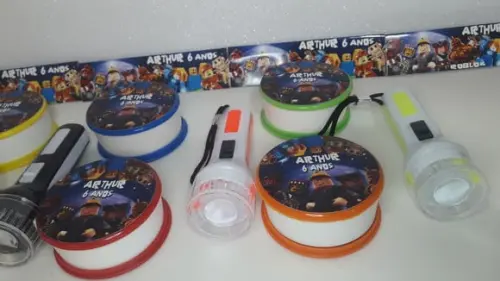 Kit Copo Retratil + Mini Lanterna Roblox