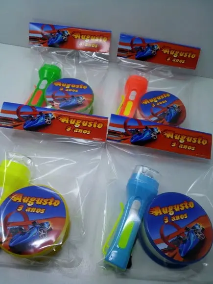 Kit Copo Retratil + Mini Lanterna Tema Hot Wheels