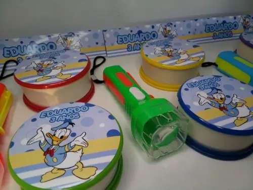 Kit Copo Retratil + Mini Lanterna Tema Pato