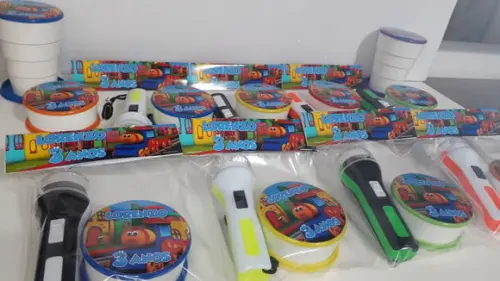 Kit Copo Retratil + Mini Lanterna Tema Trem Bob