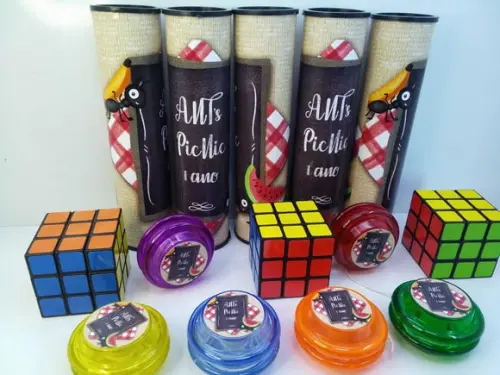Kit Cubo Magico + Pega Vareta + Ioiô Tema Picnic