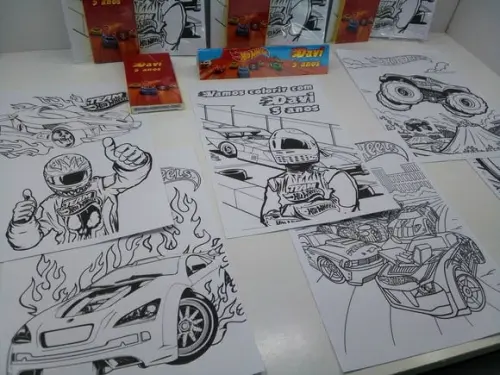 Kit de Desenhos para Colorir com Giz de Cera Hot Wheels