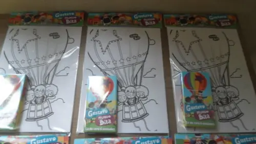 Kit de Desenhos para Colorir com Giz de Cera Mundo Bita
