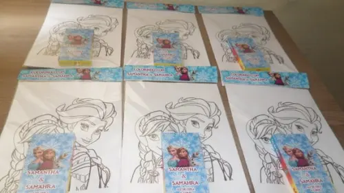 Kit de Desenhos para Colorir com Giz de Cera Tema Frozen