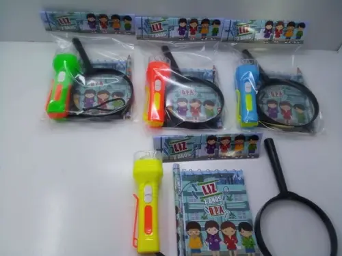 Kit Detetive Bloquinho+mini Lápis+lanterna+lupa