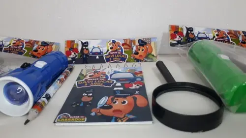 Kit Detetive Labrador Bloquinho+mini Lápis+lanterna+lupa